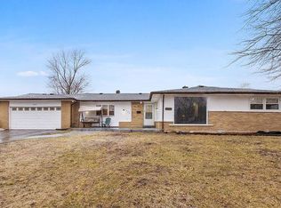 3209 Maple Ln, Hazel Crest, IL 60429