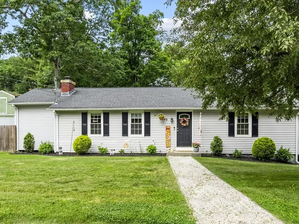 40 Crest Rd, Monson, MA 01057