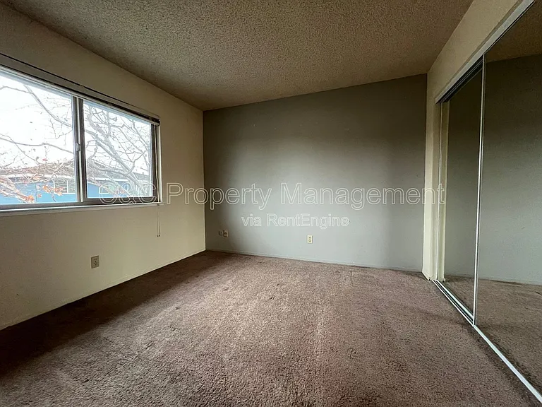 1365 42nd Ave #4 — Photo 6