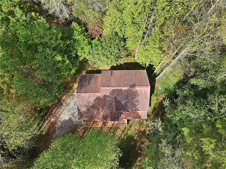 80 Castle Ct — Photo 30