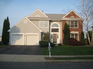 3142 Alton Dr, Easton, PA 18045