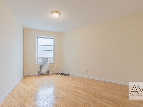 4th image of 2665 Bedford Ave APT 1