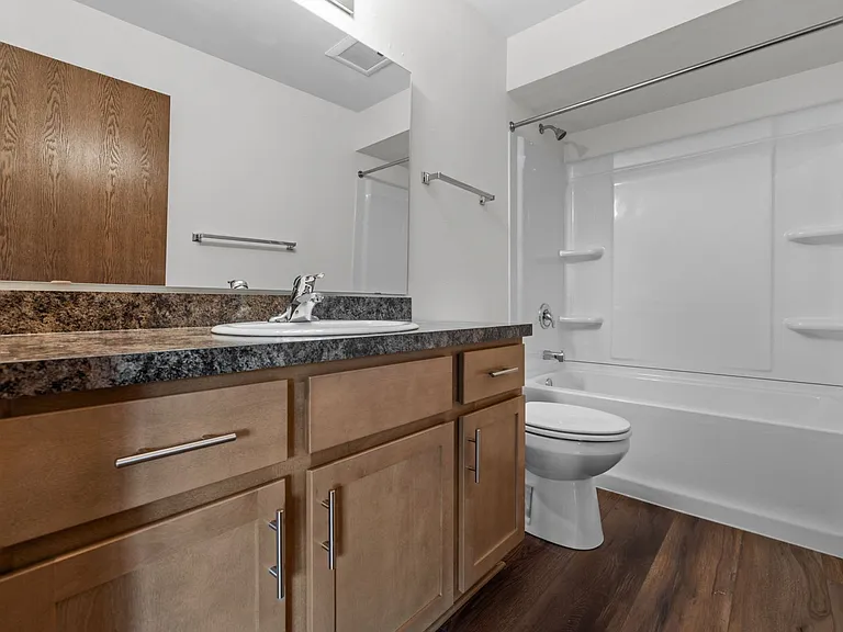 W63N14262 Washington Ave #81 — Photo 17