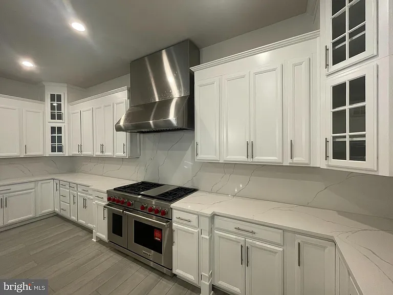 23324 Hastings Ridge Ct — Photo 17