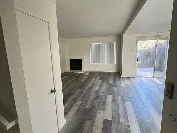 3rd image of 208 Plymouth Dr