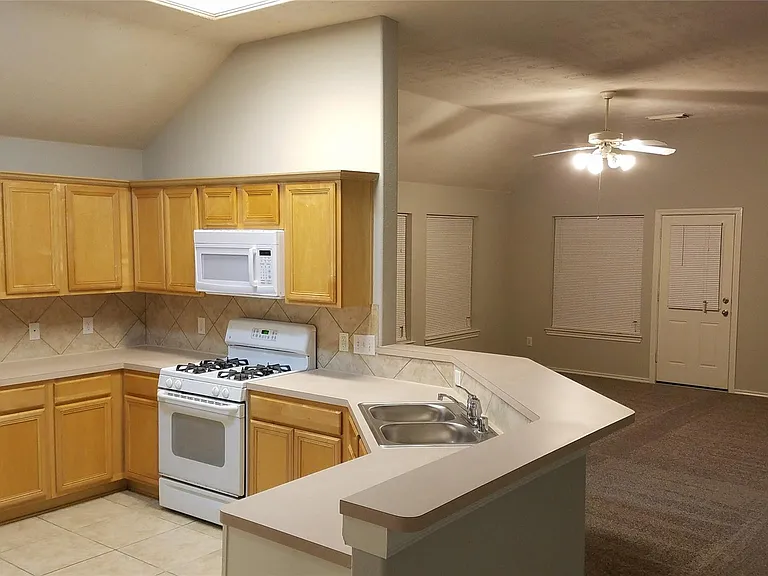 18227 Sweet Juniper Ln — Photo 25