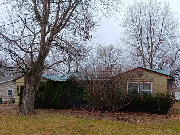 1007 S 8th St, Fairfield, IA 52556
