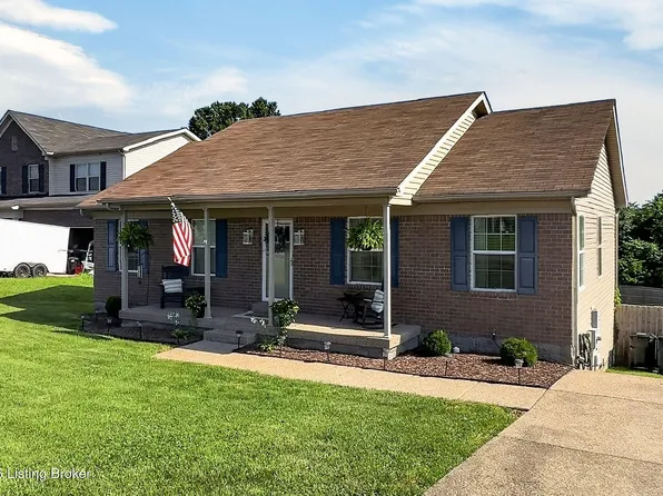 374 Gentry Crossings Blvd, Mount Washington, KY 40047