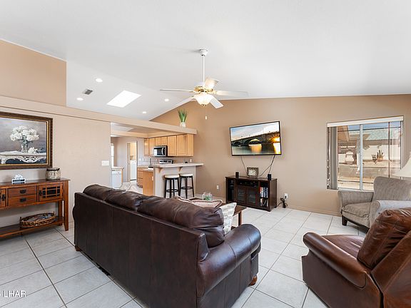 4th image of 1607 Linda Dr