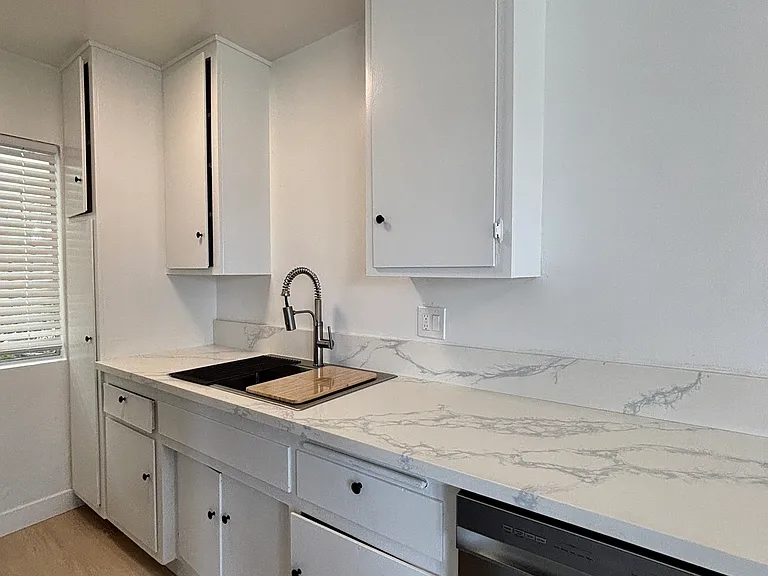 2126 W 182nd St #2 — Photo 3