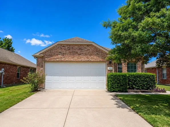 8925 Sierra Trl, Aubrey, TX 76227