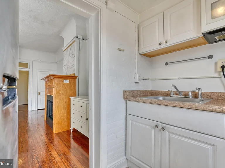 1208 N Calvert St #5 — Photo 16