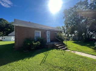 817 Dillard Cir, Burlington, NC 27215