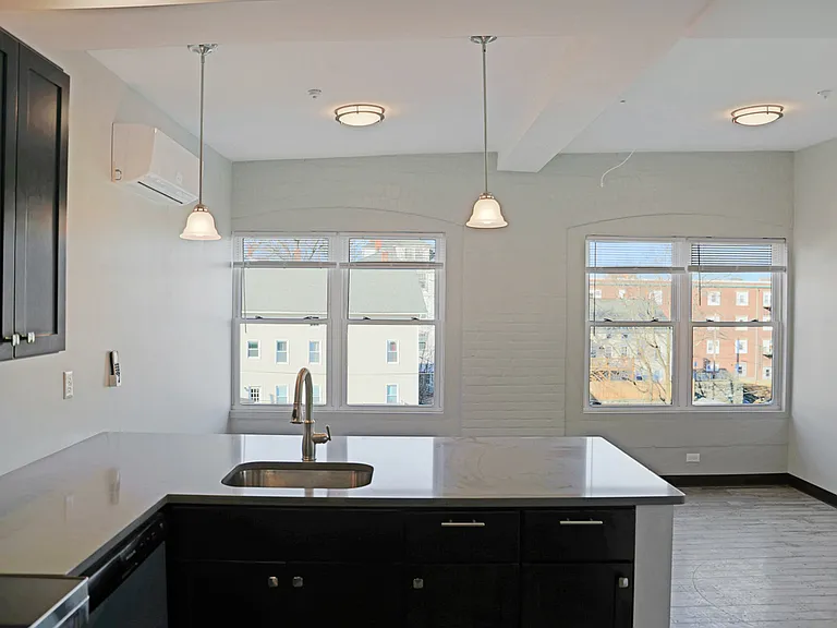43 Railroad St #202 — Photo 8