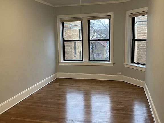 2nd image of 7329 N Honore St APT 3B