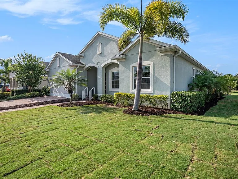 212 Shell Creek Ct — Photo 4