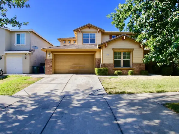 833 Round Hill Dr, Merced, CA 95348