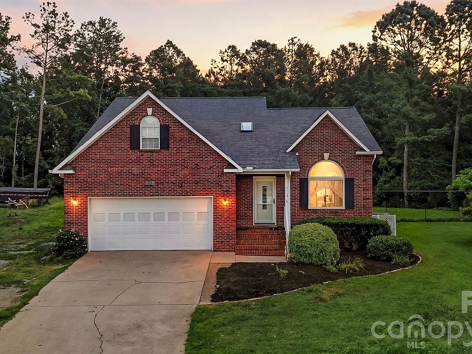1st image of 157 Whittington Ridge Dr