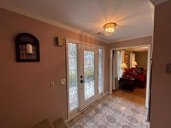 5th image of 116 Eastview Dr