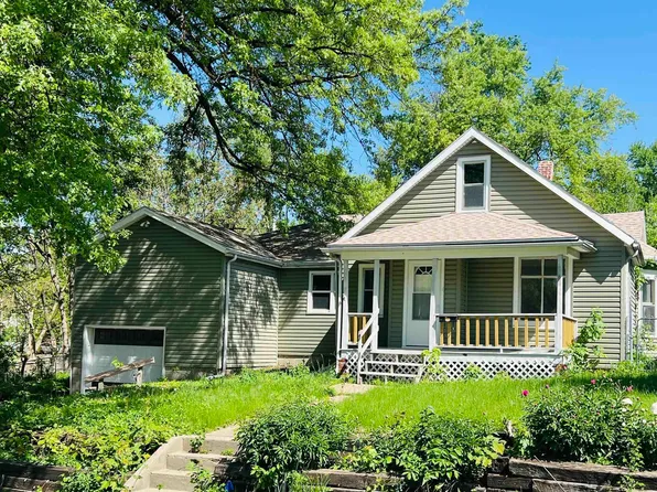5822 Lake St, Omaha, NE 68104