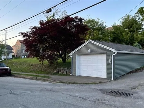 701 Fairmont St, Latrobe, PA 15650