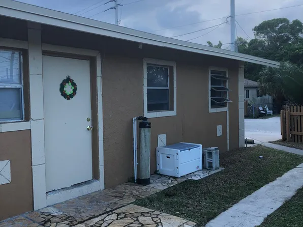 817 SE Tarpon Ave, Stuart, FL 34994