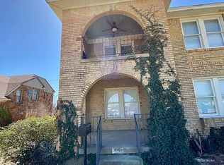 2424 W Jefferson Blvd, Dallas, TX 75211