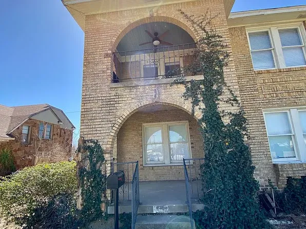 2424 W Jefferson Blvd, Dallas, TX 75211