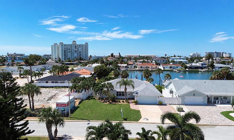 1st image of 6410 3RD PALM POINT