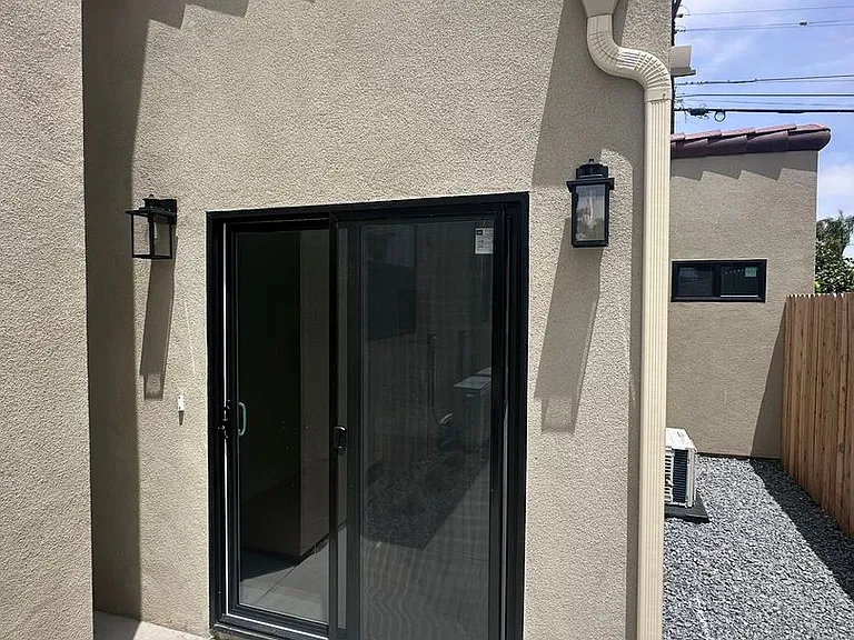 611 Silver Strand Blvd — Photo 5