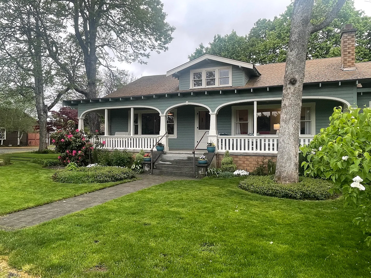 Barker Rd, Hood River — Photo 1