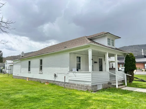 504 9th St, Marlinton, WV 24954
