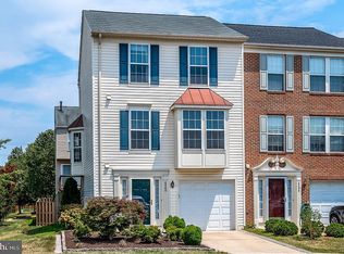 6500 Topsails Ln, Springfield, VA 22150