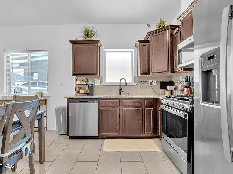 14364 Nick Drahos Ln — Photo 14