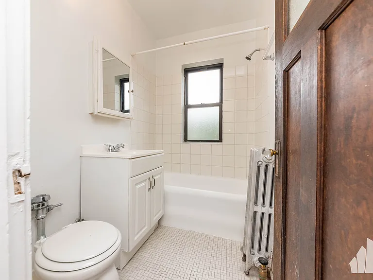4640 N Paulina St — Photo 10