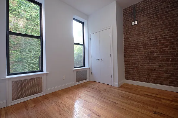 Rented by Keller Williams NYC | media 25