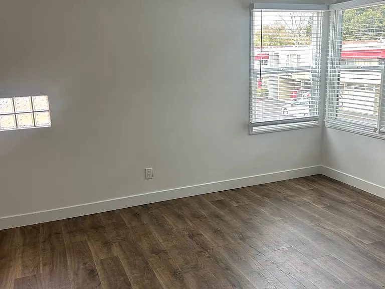 Midtown Commons — Photo 19