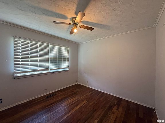 3rd image of 609 N 6th St
