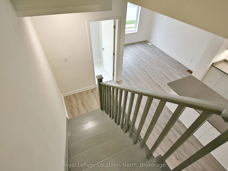 35 Dawson Dr #5 — Photo 15