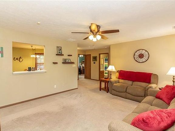 3rd image of 8509 Coralberry Ln