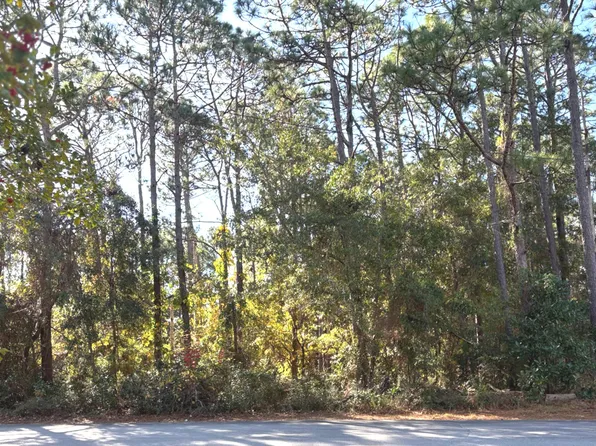 213 E 11th Street, Southport, NC 28461