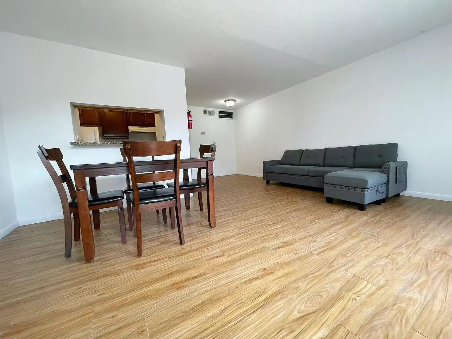 1 bed, 1.0 bath, 720 sqft, $850 — Photo 4