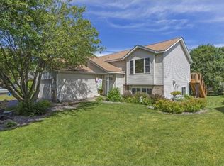 1941 Windjammer Dr, Woodbury, MN 55125