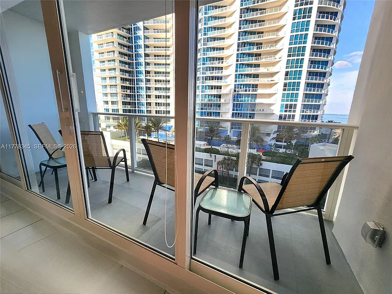 3505 S Ocean Dr #610 — Photo 5