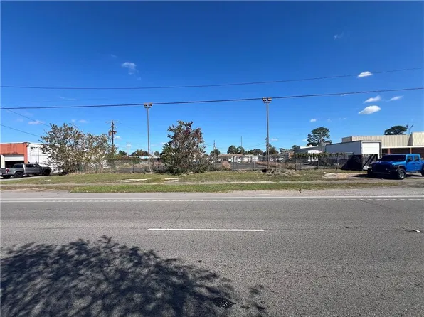 7431 Saint Bernard Hwy, Arabi, LA 70032