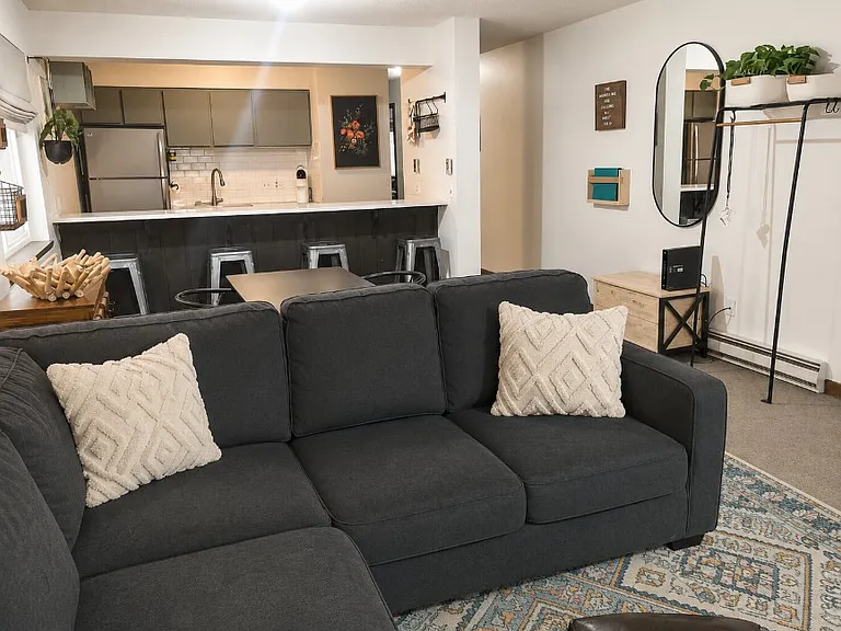 170 E Meadow Mile #18B-5 — Photo 4