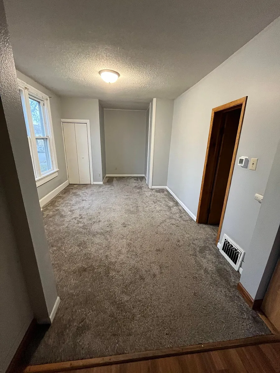 Building Photo - 157 E Sanborn St #2