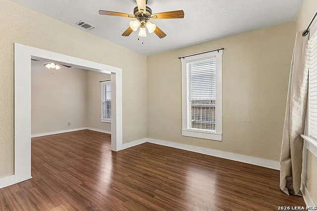 604 Leigh St — Photo 3