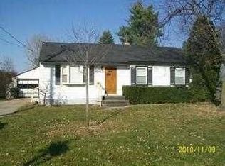 1063 51st St SE, Kentwood, MI 49508