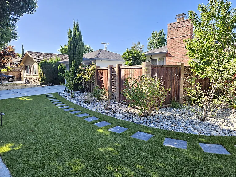 1137 W Knickerbocker Dr — Photo 3